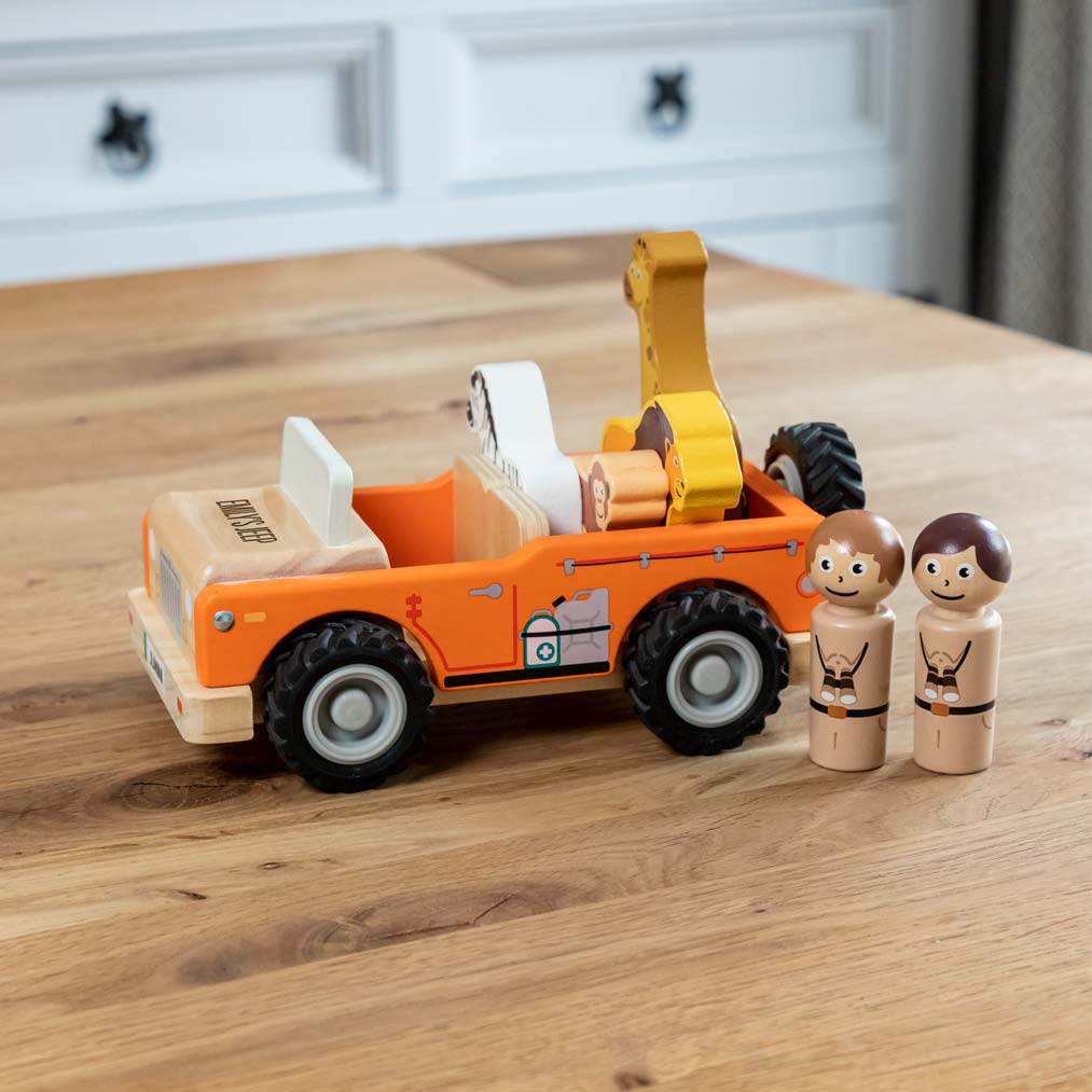 Wooden jungle toy play set