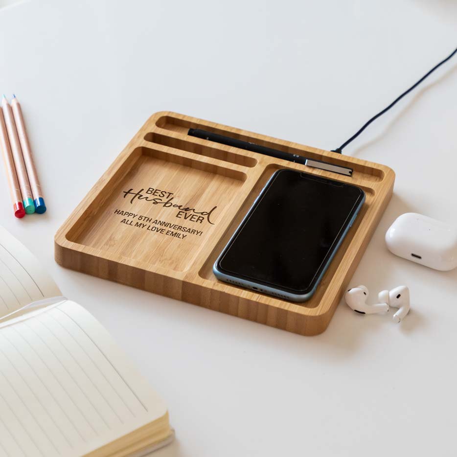 Personalised Best Husband or Wife Wireless Charger Desk Tidy